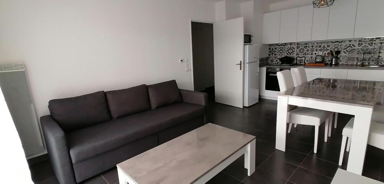 Bright 45M In A Lively Area Apartment Nice Exterior photo